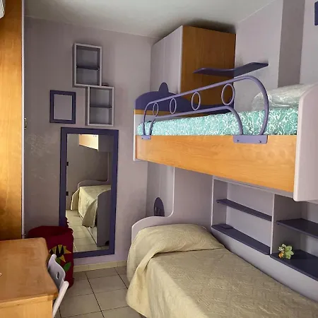 Apartment Intero In Via Collegio Licata