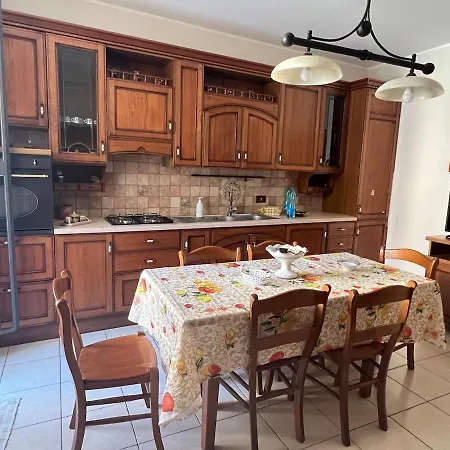 Apartment Intero In Via Collegio