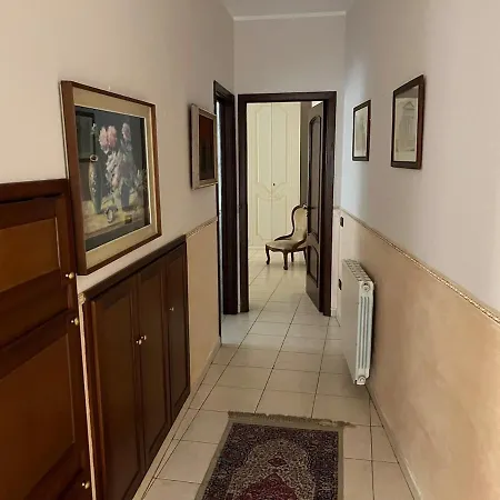 Apartment Intero In Via Collegio Licata
